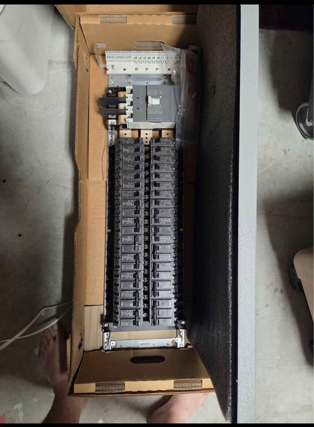 GE AQF3422ABX Panelboard
