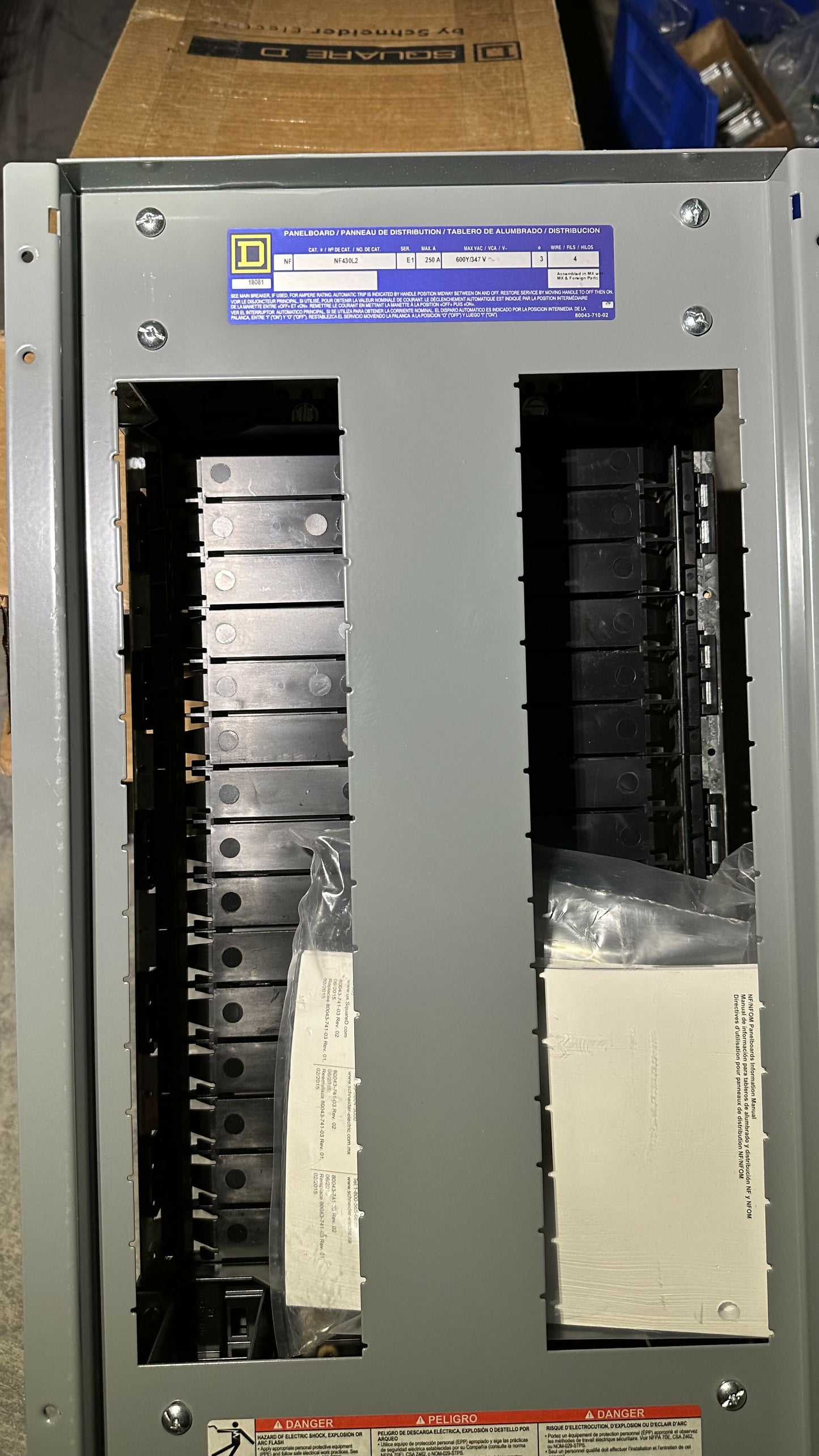 NF430L2 Panelboard interior, NF, main lugs, 250A, Al bus, 30 pole spaces, 3 phase, 4 wire, 600Y/347VAC max