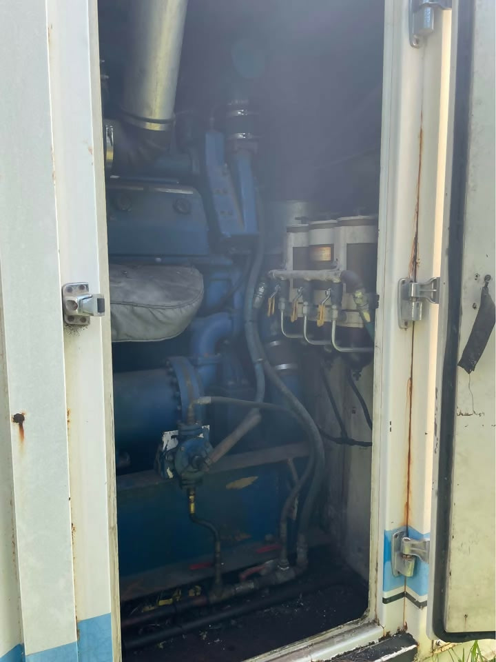 F.G. Wilson 1100 kW Diesel Generator – 12V149 Detroit – 480/277V – Containerized