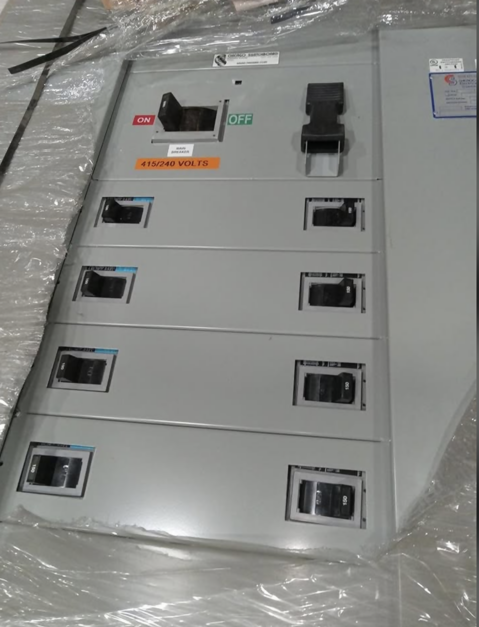 Siemens 1000A 3-phase switchboard, 415/240V with HNXD63B100 main and FXD63B150 branch breakers, new — Electrical Trader