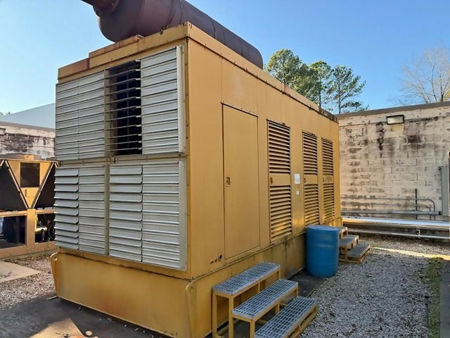 Caterpillar 3508 1000KW Diesel Generator – 480V – 449 Hours – Enclosed
