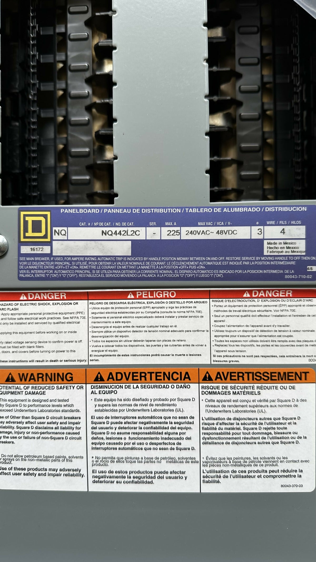 NF430L2Panelboard interior, NF, main lugs, 250A, Al bus, 30 pole spaces, 3 phase, 4 wire, 600Y/347VAC max