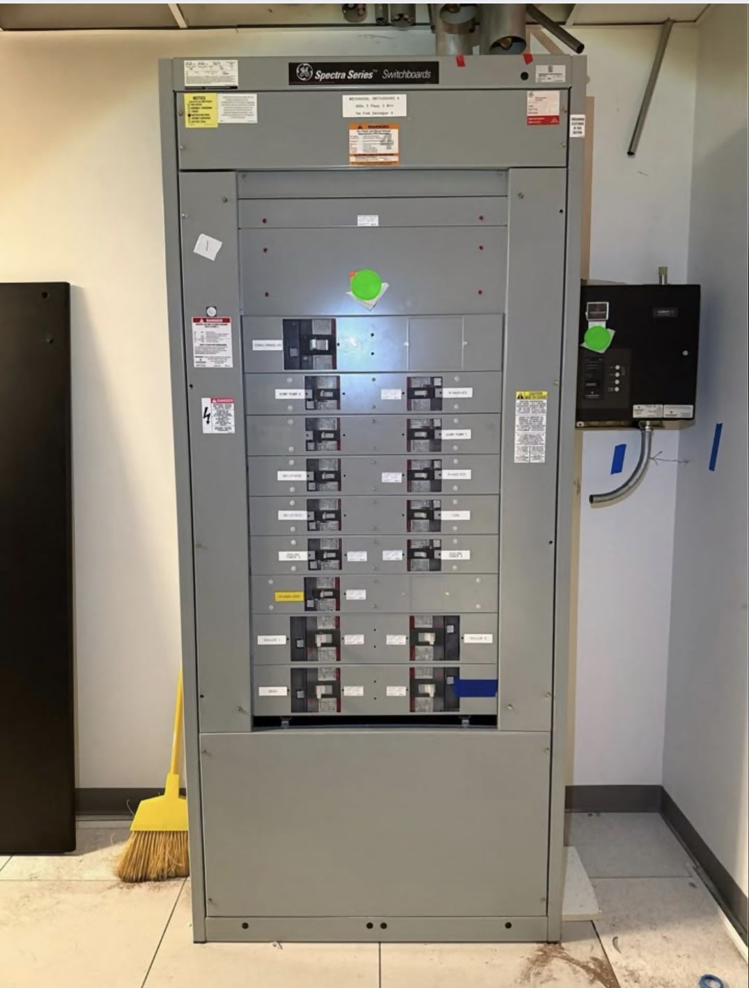 GE Spectra Series 1600A 480V 3-phase switchboard, 65kA SCCR indoor, used — Electrical Trader