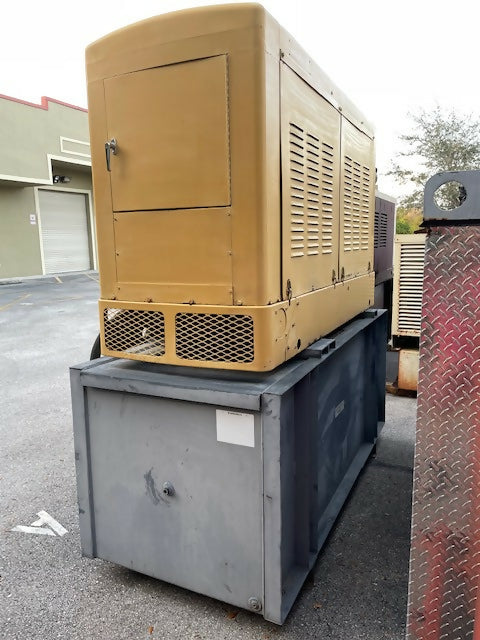 50kW Onan Generator – John Deere Diesel – Enclosed w/ 400 Gallon Tank