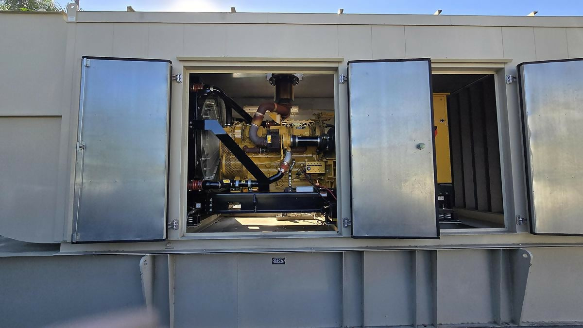 2016 Caterpillar C32 1000kW Diesel Generator Set – 480V 3-Phase – 42.6 Hours