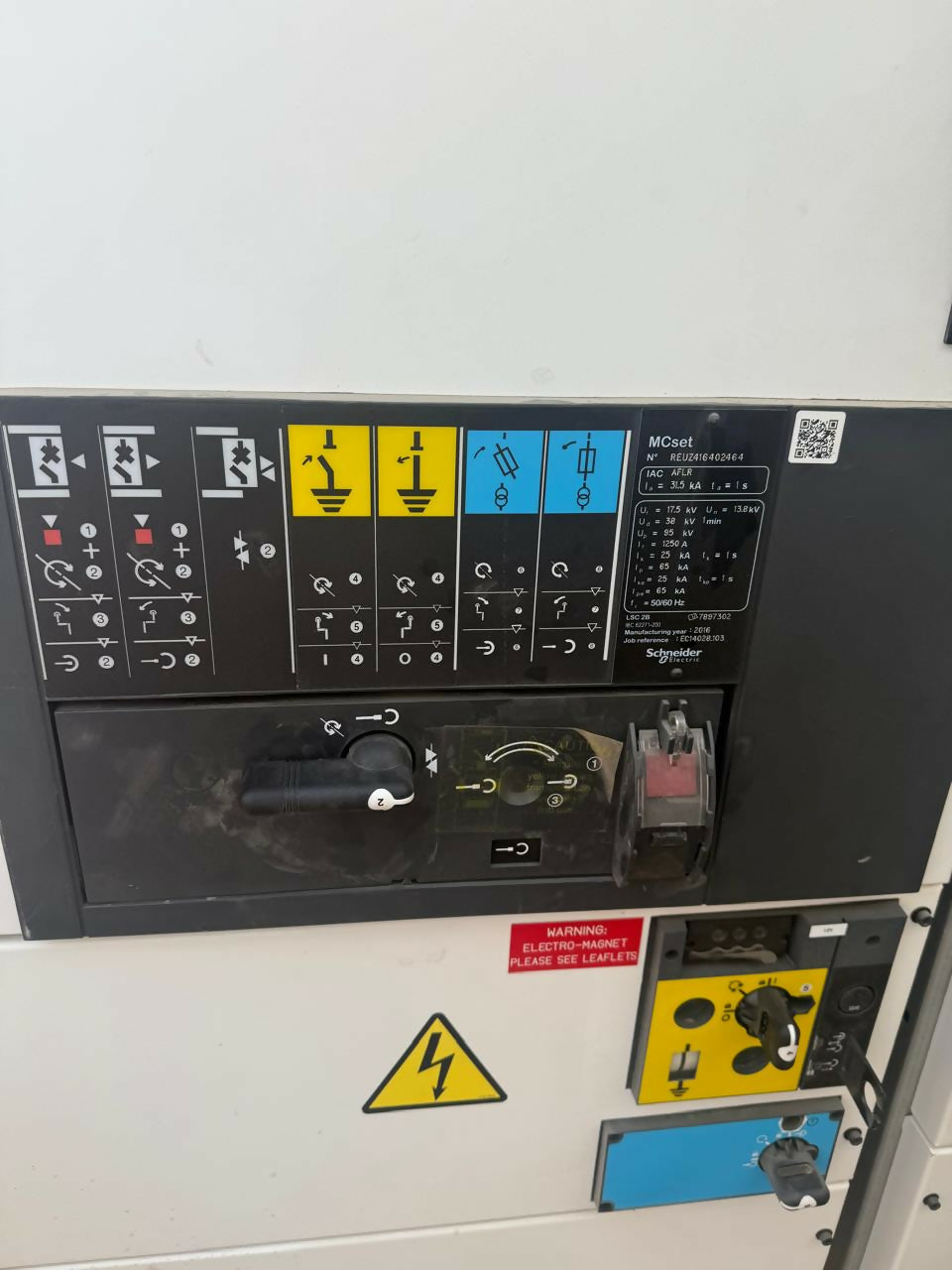 MCset switch gear 13.8kv Schneider electric