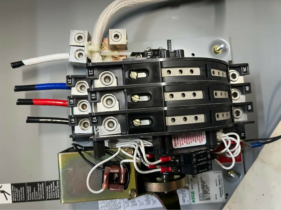 ASCO Series 300 Automatic Transfer Switch 200A 208V 3 Phase