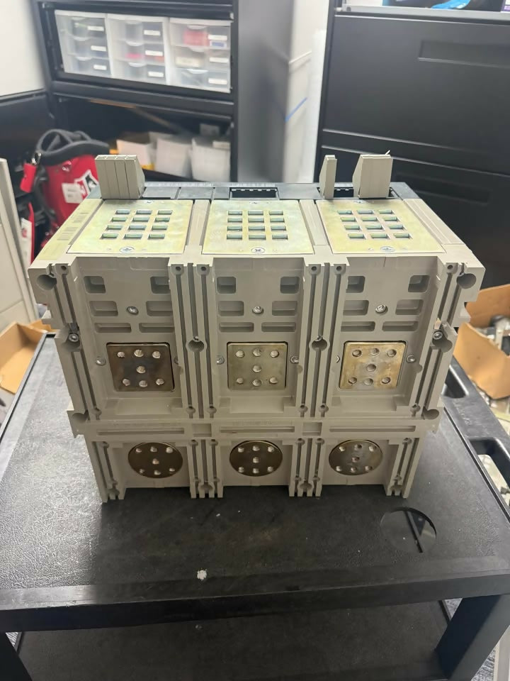 Schneider Electric Square D Masterpact NW30 H1 Air Circuit Breaker – 3000A – New