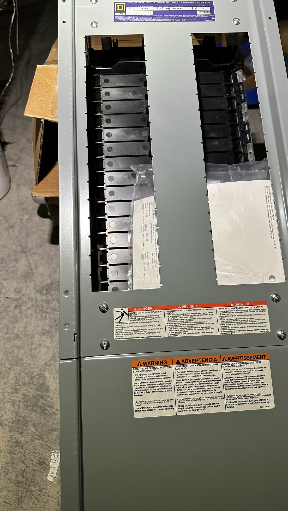 NF430L2 Panelboard interior, NF, main lugs, 250A, Al bus, 30 pole spaces, 3 phase, 4 wire, 600Y/347VAC max